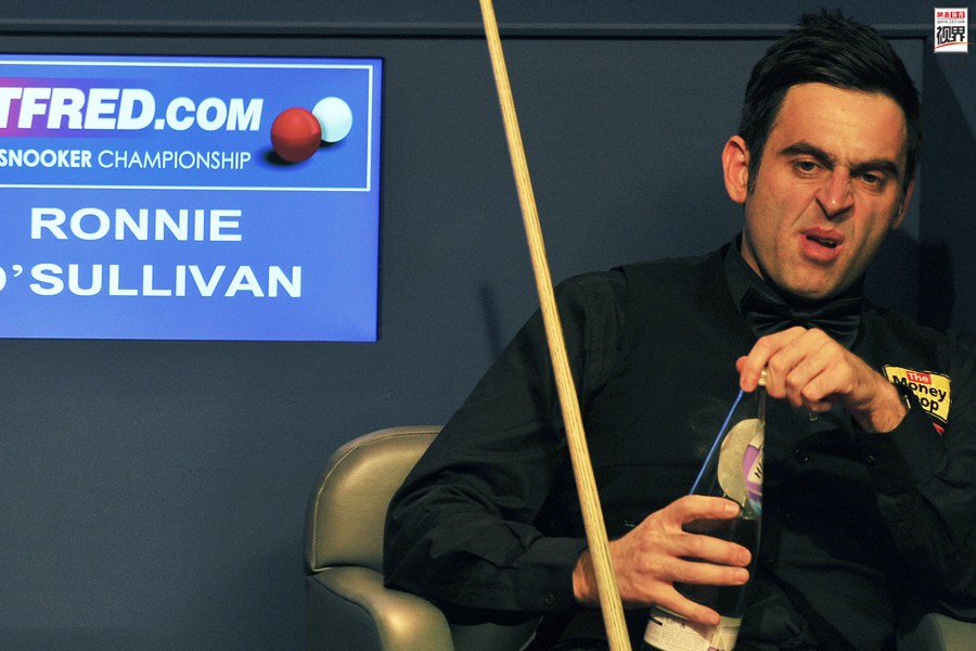 他还特意强 他还特意强