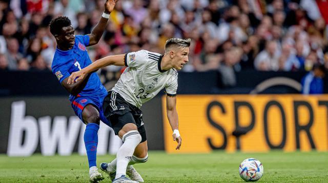 解释了为何 解释了为何